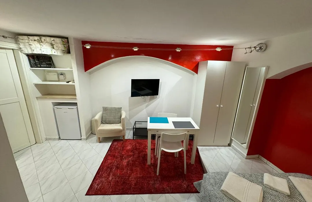 Urbana Colosseo Boutique Apartment-1